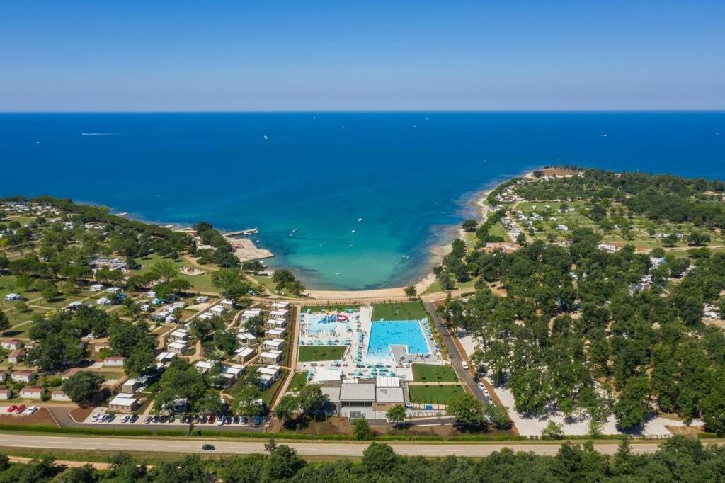 Panorama Mobile Homes In Camping Park Umag Ngoại thất bức ảnh
