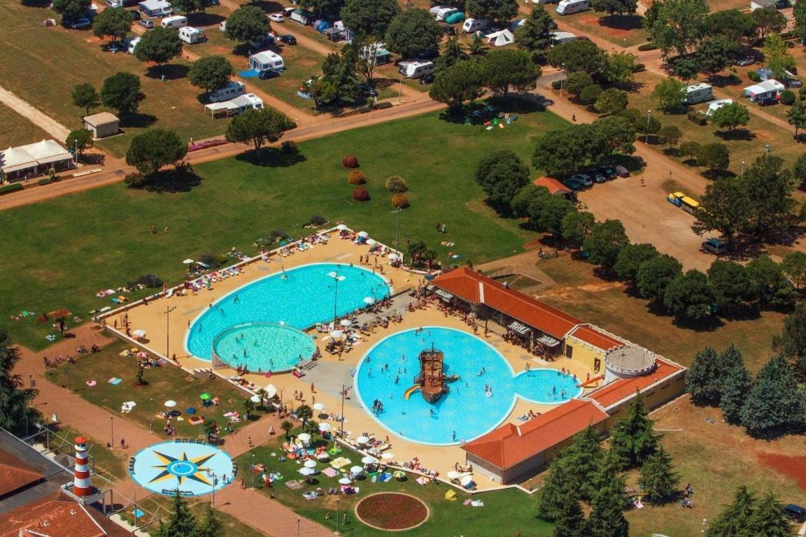 Panorama Mobile Homes In Camping Park Umag Ngoại thất bức ảnh