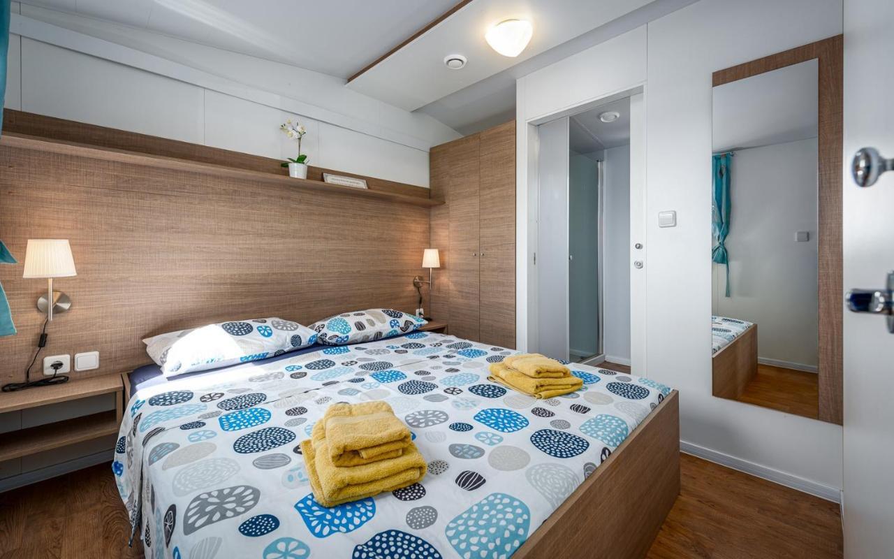 Panorama Mobile Homes In Camping Park Umag Phòng bức ảnh